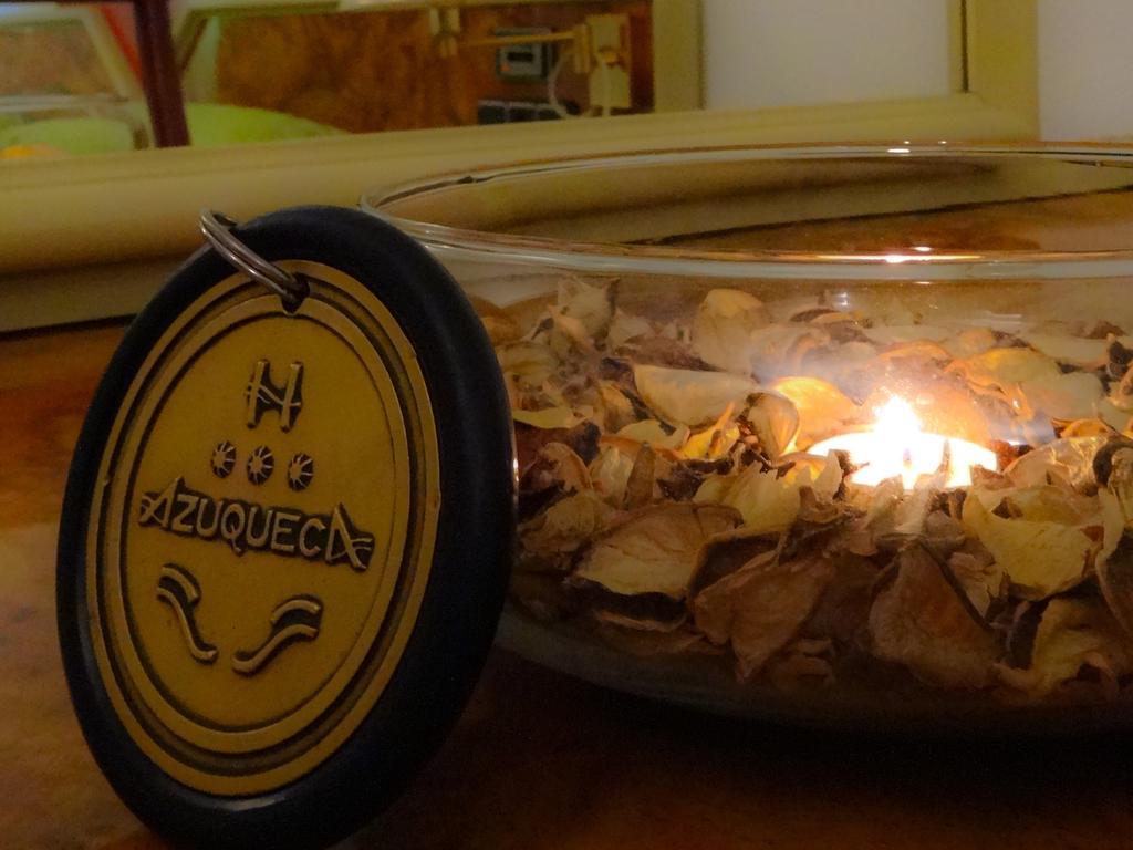 Hotel Azuqueca อาซูเกกา เด เอนาเรส ภายนอก รูปภาพ
