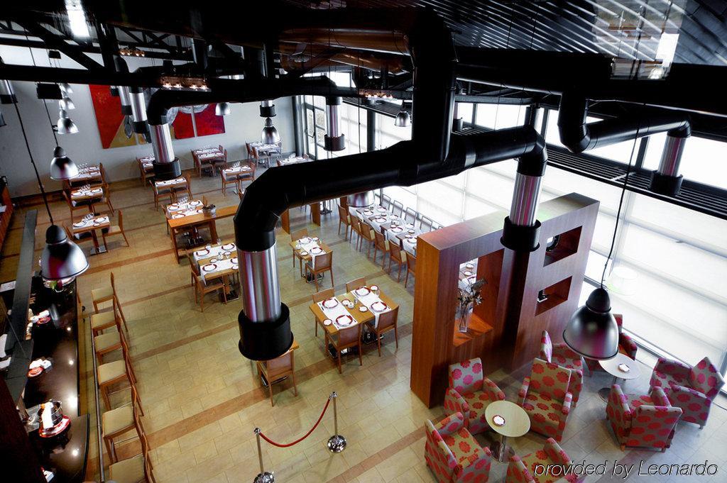 Hotel Azuqueca อาซูเกกา เด เอนาเรส ร้านอาหาร รูปภาพ
