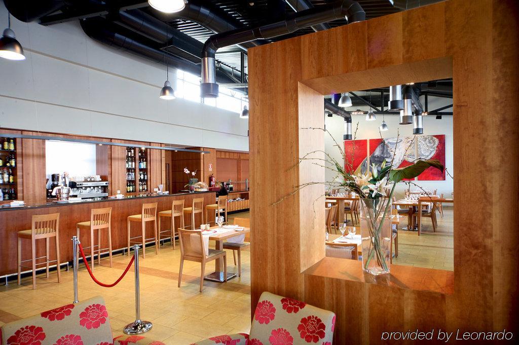 Hotel Azuqueca อาซูเกกา เด เอนาเรส ร้านอาหาร รูปภาพ